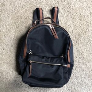 Tommy Bahama backpack with detachable pouch